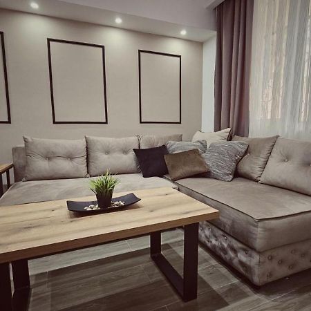 Madesa Apartment Скопье Экстерьер фото