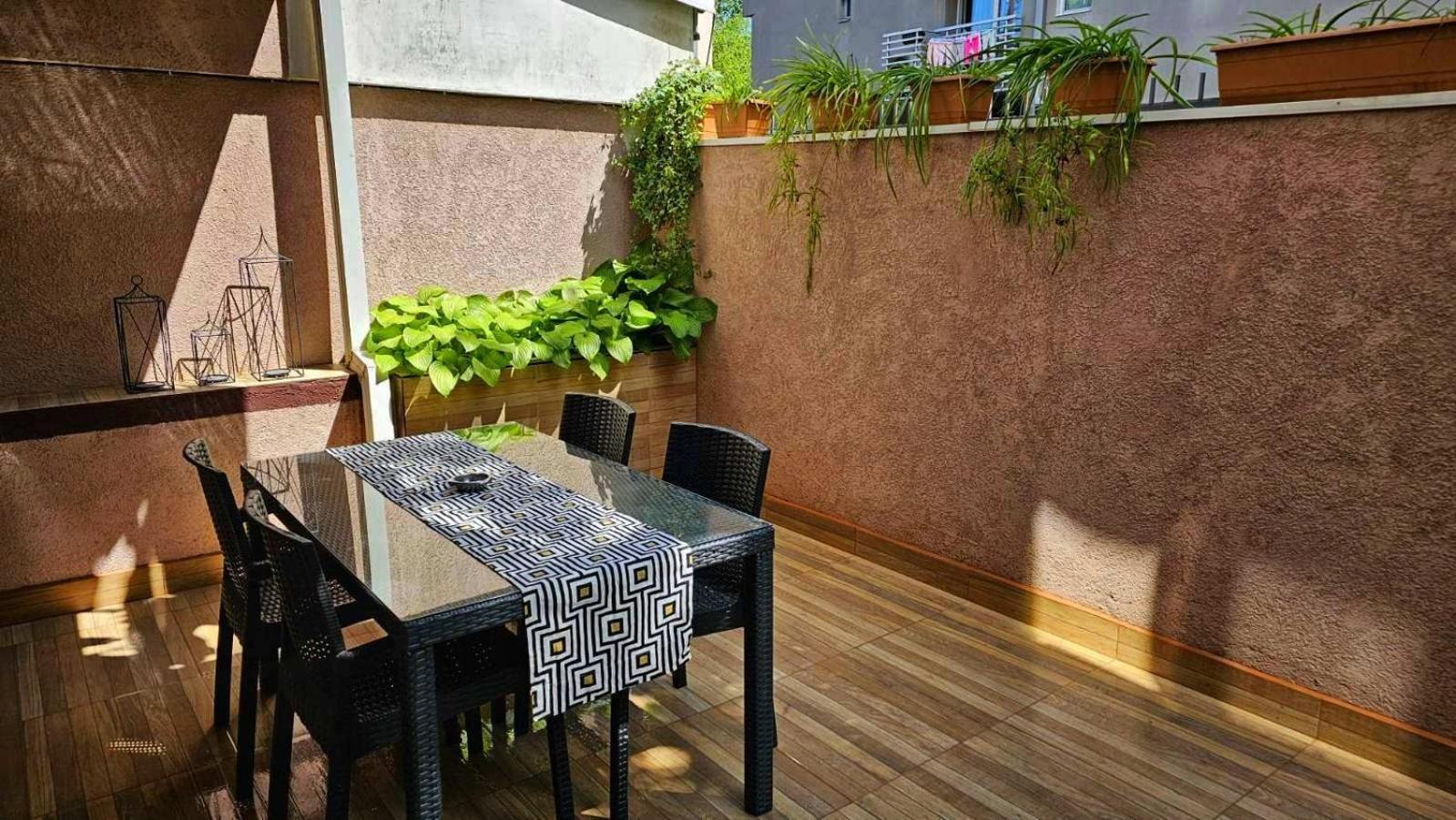 Madesa Apartment Скопье Экстерьер фото